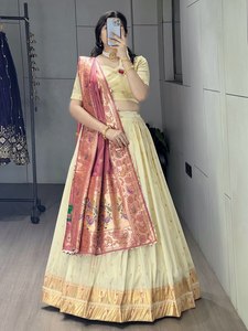 Lehenga Choli en soie Paithani rose pour femmes avec dupatta de créateur, tenue ethnique de mariée - Product Image 3