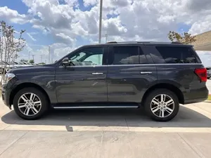 Ford Expedition 2022 en perfecto estado - Product Image 3