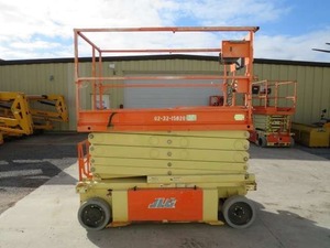 2015 3248RS Scissor Lift Reliable Construction Equipment Ready for Export - Product Image 4