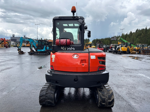 Mini-excavatrice sur chenilles Kubota KX 057-4, excavatrice compacte avec cabine fermée, excavatrice sur chenilles pour la construction et l'aménagement paysager - Product Image 5