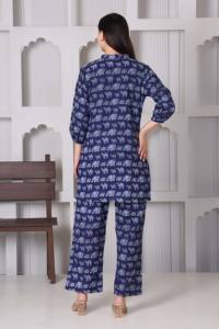 ชุดเซ็ตคุर्ติผ้าฝ้ายถักลายดอกไม้พรีเมียมสำหรับฤดูร้อน กระโปรงผ่าข้างติดกระดุม พร้อมกางเกงขายาวทรงพาลาซโซ สำหรับผู้หญิง ชุดเดียว |   ระบายอากาศได้ |   ชุดลำลองสไตล์ชาติพันธุ์ - Product Image 3