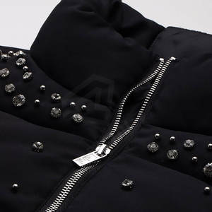 แจ็กเก็ตแฟชั่นฤดูหนาวสำหรับผู้หญิงเสื้อนอกขนเป็ดแบบพองลงได้ออกแบบได้ตามต้องการ - Product Image 6