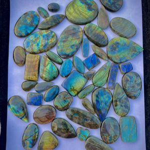 Vente en gros cabochon en Labradorite naturelle d'excellente qualité multicolore pierres précieuses en vrac bijoux faits à la main mélange taille lot poli - Product Image 1