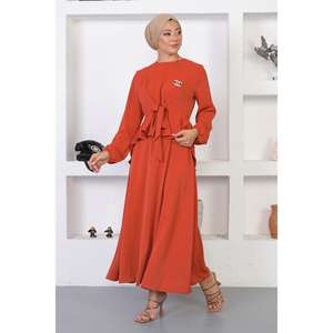 Conjunto Casual de Falda para Mujer con Cuello Asimétrico, Decoración de Lazo y Encaje, Top de Algodón Tejido y Pantalones Cortos a Media Pierna - Product Image 1