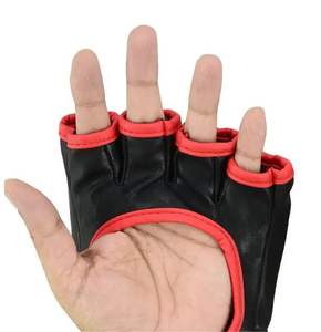 Meilleur fournisseur OEM Service Rouge Noir Couleur Matériau doux au toucher Gants d'entraînement MMA Gants de boxe rouges fabriqués au Pakistan Kick Boxing - Product Image 5