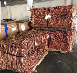 Fil de cuivre rouge non allié de haute pureté, qualité AA, 99,99 % de teneur en cuivre, 99,99 MPa, pour applications de câblage, vente directe usine - Product Image 4