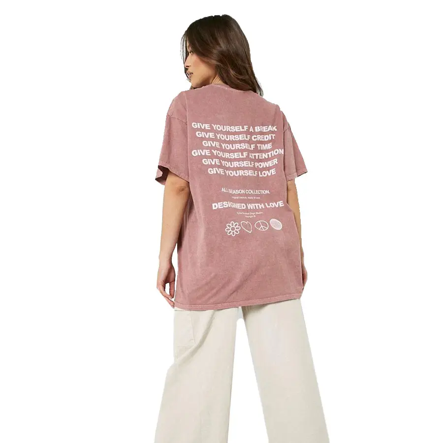 最も要求の厳しい女性の過剰染めティーピンク色綿100% 特大Tシャツ、前面と背面にスクリーンプリントデザイン