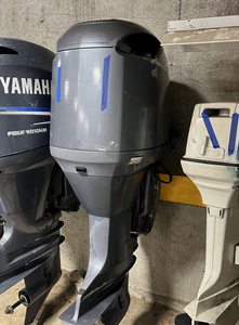 Y a m a h a 300 HPDI 25 Moteur de bateau hors-bord V6 Forme parfaite Fonctionne bien - Product Image 4