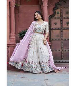 Lehenga choli ผ้าใยไหมแท้งานปักเลื่อมและด้ายหนักสำหรับงานแต่งงานงานต้อนรับเทศกาลที่สง่างาม - Product Image 1