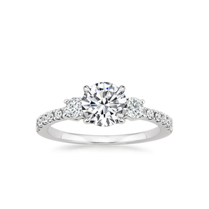 Bague Calla avec diamant de laboratoire taille ronde - Product Image 1