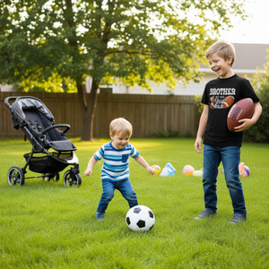 T-shirt d'anniversaire de football pour enfant de 1 an : Fêtez la première année de votre petit avec le soutien de son frère - Product Image 1