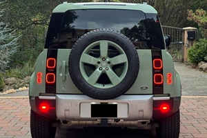 2023 Land Rover Defender 90 Edición 75 Aniversario, Neumáticos Automáticos Eléctricos Configurados, Bajo Kilometraje, Listo para Enviar, R18 - Product Image 4