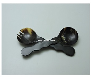 Juego de Servidores de Ensalada de Alta Calidad con Diseño Negro Pulido, Cuchara y Tenedor con Mango de Cuerno, Ecológico y Apto para Lavavajillas para Cocina - Product Image 3