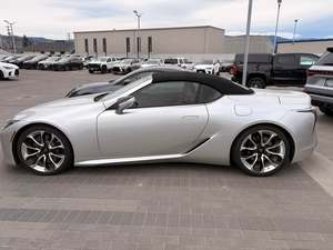 ข้อเสนอสุดคุ้มสำหรับ Lexus LC 500 Convertible V8 เครื่องยนต์ทรงพลัง ปี 2021 เกียร์อัตโนมัติ - Product Image 2