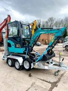 Mini-excavatrice hydraulique SWE Range 10 tonnes pour moteur diesel, boîte de vitesses - Modèle 2023, capacité de la benne de 3 m pour une utilisation efficace - Product Image 2