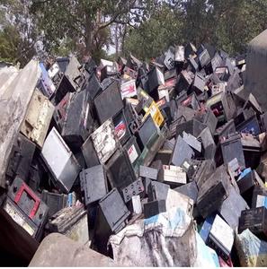 Déchets de batteries au plomb, batteries usagées, batteries au plomb-acide déchargées pour voitures, à vendre - Product Image 2