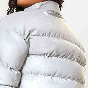 Professional Manufacturing Women's Puffer <b>Jacket</b> with Long Sleeve & Custom <b>Patches</b> Crop Top Knitted Processed - Product Image 4