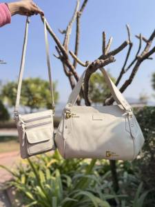 Combo de dos bolsos de cuero genuino: bolso tote y bolso bandolera. Bolso elegante en oferta. Bolsos de diseño únicos para mujer, multiusos. - Product Image 3