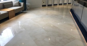 Carreaux de marbre de Bali poli crème de luxe - Norme d'exportation pour l'aménagement intérieur moderne d'hôtels et de maisons, épaisseur 17 mm, découpe sur mesure - Product Image 4