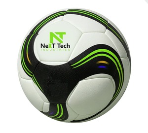 Tech Industries Ballon d'entraînement de football Matériau PU à des fins d'entraînement avec un design personnalisé et un logo personnalisé - Product Image 2