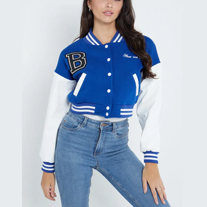 Veste de baseball pour femme, orange et blanche, style varsity, avec lettre B brodée sur le devant, manches longues, longueur courte - Product Image 4
