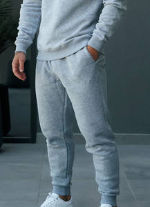 Ensemble de survêtement décontracté gris pour homme, sweat-shirt à col rond et pantalon de jogging en coton respirant, grande taille, avec logo personnalisé, le plus vendu - Product Image 4