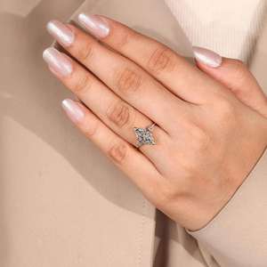 แหวนหมั้นเพชรแบบกำหนดเอง1.3 CT Marquise CUT IGI แหวนแต่งงานชุบทองเงินและทองได้รับการรับรองในห้องปฏิบัติการ - Product Image 2