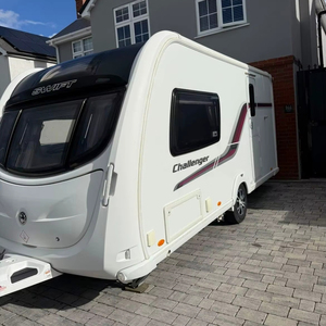 MEILLEURE CARAVANE TEARDROP ABORDABLE POUR 2 PERSONNES, MINI-REMORQUE DE QUALITÉ EXCEPTIONNELLE, BLANCHE, CERTIFIÉE UE 2024 - Product Image 1