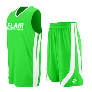 Conjunto de ropa de baloncesto de alta calidad personalizable para hombre, de talla grande XS Camiseta deportiva, pantalones cortos, camiseta de baloncesto Digital transpirable - Product Image 5