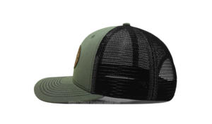 Casquette de camionneur en cuir personnalisée OEM casquette de sport en maille olive/noire gravée au laser à la mode pour les sports de plein air cyclisme décontracté - Product Image 3