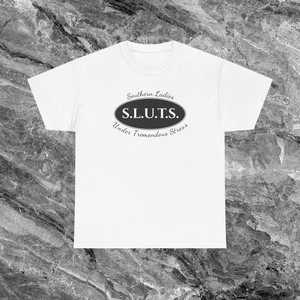 T-shirt Southern Ladies Under Tremendous Stress bianca unisex per adulti, girocollo, manica corta, stampa serigrafica - Product Image 1