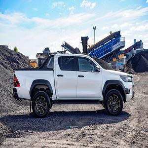 Achetez des voitures d'occasion Toyota Hilux assez utilisées bon marché Vitesse maximale conduite à gauche et à droite Fresh & Clean - Product Image 1