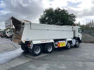 VOLVO FMX420 8X4 USATO del 2017 con pianale mobile, cassone isolato, 420 CV, TRASMISSIONE AUTOMATICA - Product Image 4