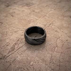 El mejor anillo de compromiso y boda de acero de Damasco de acero inoxidable de grado DIY para hombres OEM personalizable por Expert Knives Maker - Product Image 3