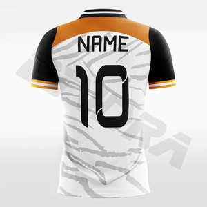 Maillot de football blanc en tissu respirant et léger, conçu pour le confort, séchage rapide, idéal pour l'entraînement et les matchs. - Product Image 2