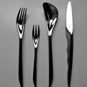 Silver <b>Mirrored</b> Polished Stainless Steel Flatware Set <b>with</b> Modern Gold <b>Round</b> <b>Light</b> Hammered Handle Design Luxury Flatware Set - Product Image 5