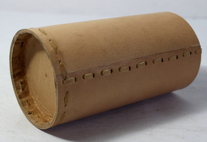 Porte-stylo en cuir tanné naturel personnalisé artisanat de travail teint de manière unique pour les cartes de visite - Product Image 3
