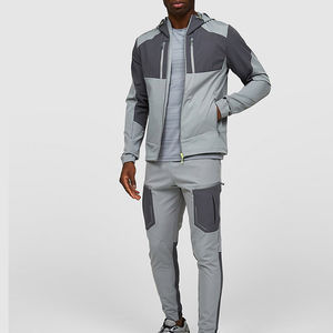 Chaqueta Deportiva con Capucha para Hombre, Cortavientos Ligero con Bolsillos con Cremallera, Chaqueta Deportiva para Actividades al Aire Libre - Product Image 3