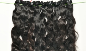 Lots de Cheveux Humains Vierges Indiens de Haute Qualité Remy, Doux, Ondulés (Water Wave, Deep Wave), Naturels, Cuticules Alignées, Prêts à l'Exportation - Product Image 4