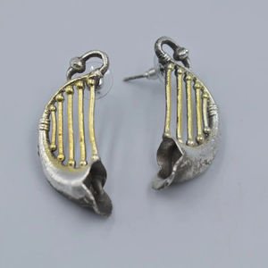 Nouvelle arrivée de boucles d'oreilles artisanales indiennes traditionnelles bohèmes bicolores pour femmes - Product Image 1