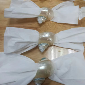 Porte-serviettes élégant en jonc de mer naturel pour la décoration de table, les événements, les fêtes et la décoration intérieure, Vietnam - Product Image 1