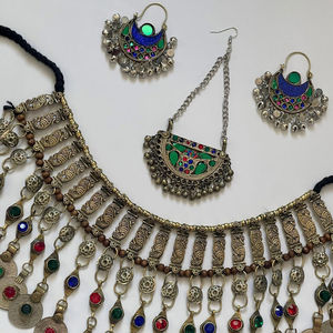 Women's <b>Simple</b> Design 4-Piece Fashion Afghan Jewelry Sets Custom Made Earring for Weddings Factory Direct from Supplier - Product Image 6