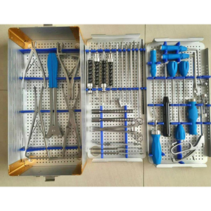 Juego de Instrumentos Quirúrgicos Ortopédicos para Fijación Manual de Columna Vertebral MayoMed, con Certificación CE - Product Image 1
