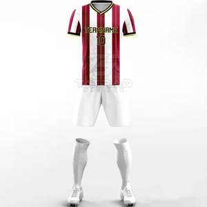 Tenue de football à prix d'usine, dernier design, 100% polyester, légère, respirante, séchage rapide, personnalisable, pour hommes - Product Image 2