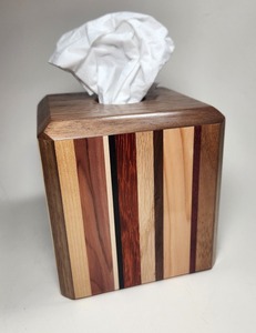 Boîte à mouchoirs en bois de qualité supérieure idéale pour les maisons, les hôtels et les restaurants offrant une résistance au style et une durabilité à long terme - Product Image 1