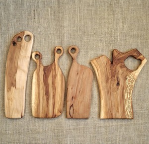 เขียงไม้ดีไซน์ศิลปะไม่ซ้ำใคร เขียงตัดอาหารทันสมัยสำหรับเชฟที่บ้าน อุปกรณ์ครัวร่วมสมัย ขายส่งจากอินเดีย - Product Image 4