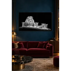 Impression sur toile de la famille de lions Fida avec quatre chiots - Product Image 5