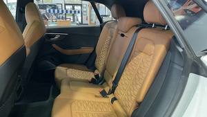 OFFRE EXCLUSIVE 2025 AU-DI R-S Q-8 PERFORMANCE TRANSMISSION AUTOMATIQUE V8 CYLINDRES - Product Image 2