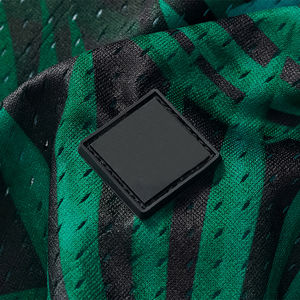 2025 Short de sport en polyester 100% pour hommes personnalisé Sublimation légère maille style décontracté teint uni fabriqué au Pakistan - Product Image 6