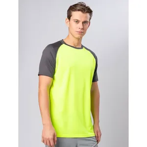 T-shirts de randonnée personnalisables pour le merchandising promotionnel - Product Image 3